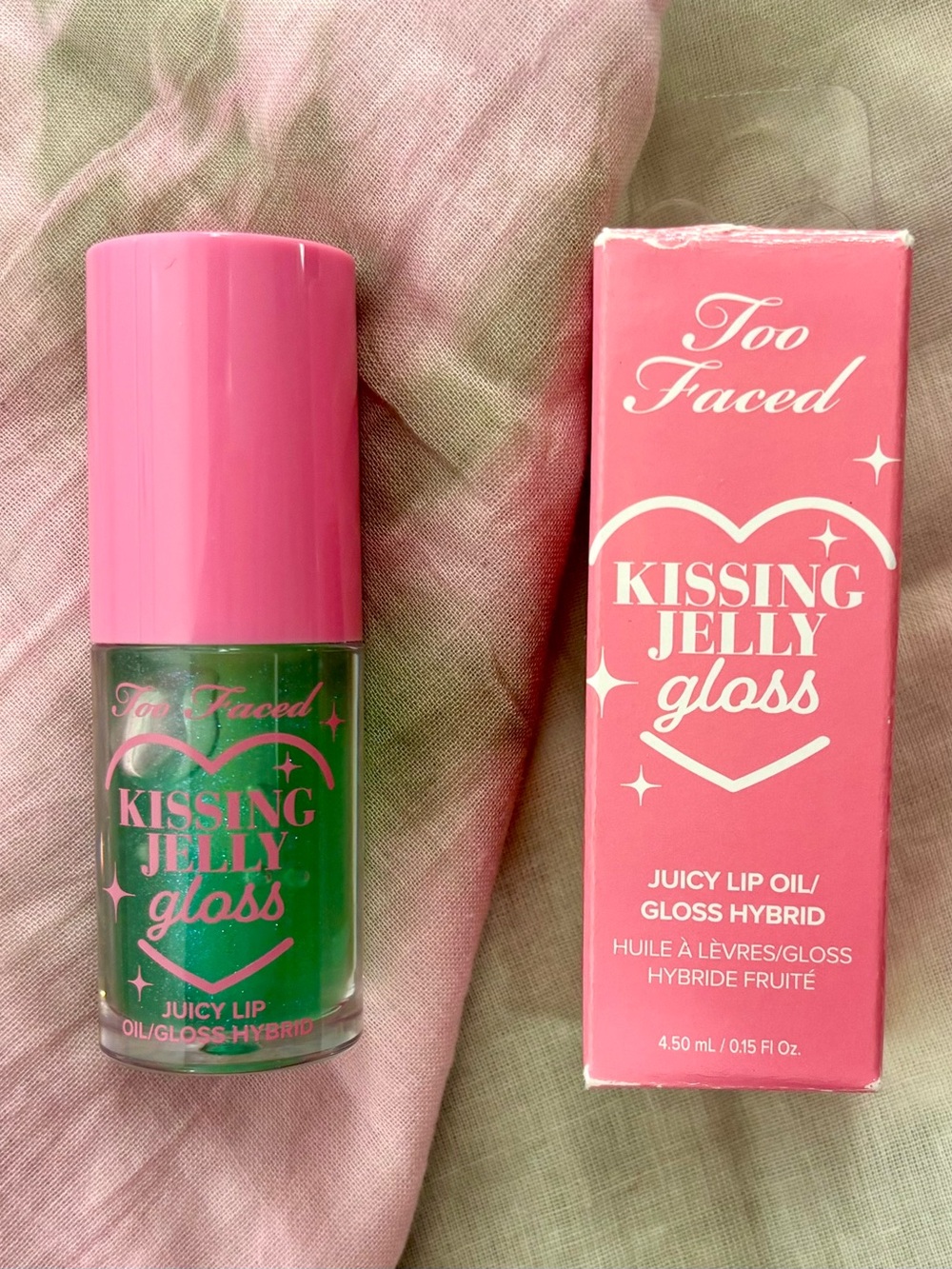 Too Faced Kissing Jelly Juicy Hydrating Lip Oil Gloss in Green Apple
